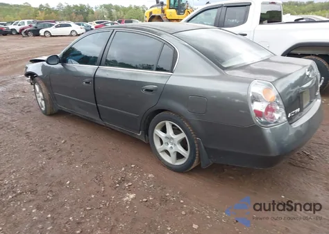 2005 Nissan Altima 2.5 S from USA, damaged, VIN 1N4AL11D15C951533